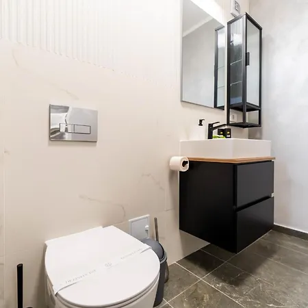 Mohost Pink - Luxurious Mountain View Retreat Apartmán
